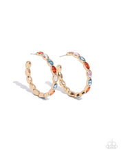 Load image into Gallery viewer, Pressing Princess - Gold hoop earring E017
