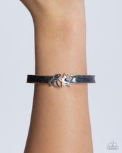 Load image into Gallery viewer, Celestial Cutie - Black hinge bracelet E051
