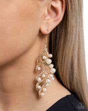 Load image into Gallery viewer, Flourishing Fancy - Gold earring A073
