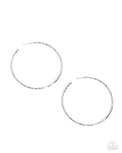 Load image into Gallery viewer, Closer To Chic - Silver hoop earring B095
