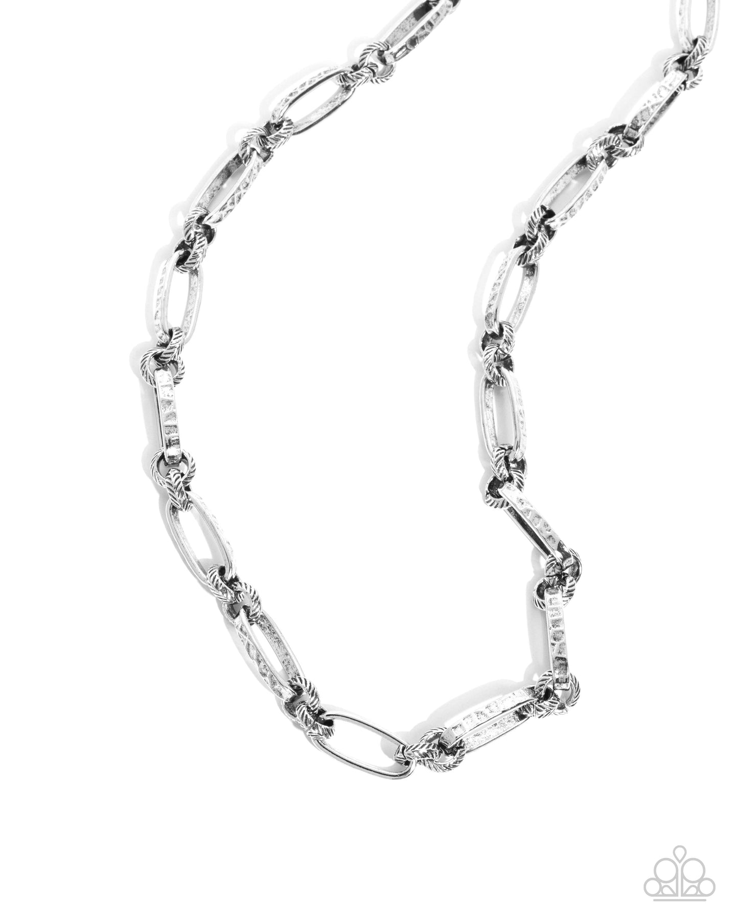 Trenchant Texture - Silver men’s necklace BOX 6