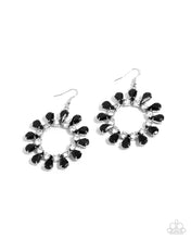 Load image into Gallery viewer, Wreathed Wish - Black earring F034

