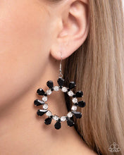 Load image into Gallery viewer, Wreathed Wish - Black earring F034
