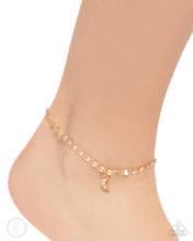 Load image into Gallery viewer, Crescent Chic - Gold anklet E016
