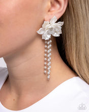 Load image into Gallery viewer, LOTUS LENGTH - WHITE POST EARRING F041
