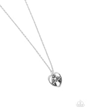 Load image into Gallery viewer, Brilliant Birds - Silver necklace E022
