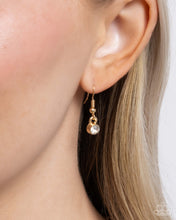 Load image into Gallery viewer, Officially Opulent - Gold necklace D036
