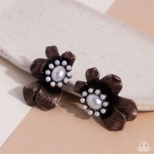 Load image into Gallery viewer, Sonata Shimmer - Copper post earring F035
