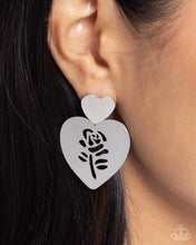 Load image into Gallery viewer, Showstopping Silhouette - Silver earring A091
