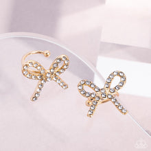 Load image into Gallery viewer, Convincing Charm - Gold ear cuff earring E008
