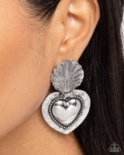 Load image into Gallery viewer, Mythical Moment - Silver earring D060
