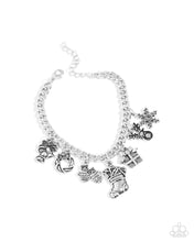 Load image into Gallery viewer, Christmas Classics - Silver bracelet C022A
