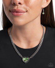 Load image into Gallery viewer, Tasteful Triad - Green necklace E017
