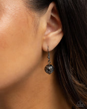 Load image into Gallery viewer, Refulgent Reformation - Red necklace D057
