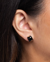 Load image into Gallery viewer, Squared Soprano - Black post earring B102
