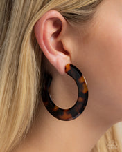 Load image into Gallery viewer, Spotted Scoop - Brown hoop earring D071
