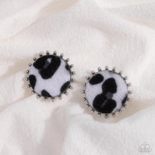 Load image into Gallery viewer, Cowhide Couture - Black post earring A009
