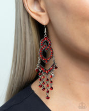 Load image into Gallery viewer, Pristine Precipitation - Red earring D067
