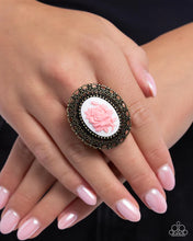 Load image into Gallery viewer, BLOOMING BROOCH - BRASS RING E101
