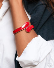Load image into Gallery viewer, Painted Puzzle - Red hinge bracelet A075
