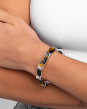 Load image into Gallery viewer, Acrylic Accent - Brown bracelet E075
