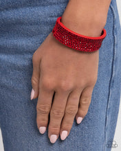 Load image into Gallery viewer, Sprinkling Studs - Red hinge bracelet E079
