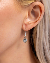 Load image into Gallery viewer, Hey Lover - Silver  necklace  C005
