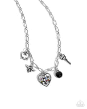 Load image into Gallery viewer, Reminiscent Reveal - Black necklace D014
