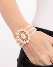 Load image into Gallery viewer, Take A Fancy To - Gold bracelet E019
