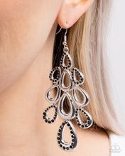 Load image into Gallery viewer, In a Hurry - Black earring D045
