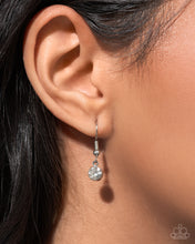 Load image into Gallery viewer, Mismatched Makeover - Blue necklace A030
