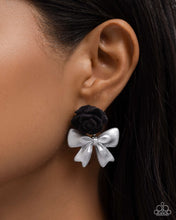 Load image into Gallery viewer, Rosette Rarity - Black post earring D034
