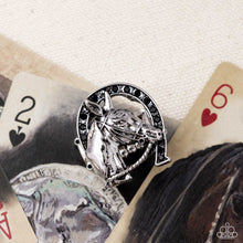 Load image into Gallery viewer, Noble Steed - Black ring A068
