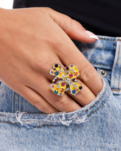 Load image into Gallery viewer, Chic Confession - Yellow ring D006
