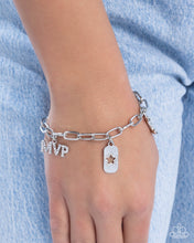 Load image into Gallery viewer, MVP Moment - White bracelet D052
