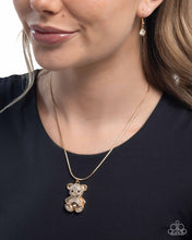 Load image into Gallery viewer, Cuddly Chic - Gold necklace C029
