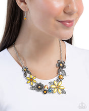 Load image into Gallery viewer, GARDEN My Sparkle - Yellow necklace E078
