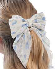 Load image into Gallery viewer, Everlasting Elegance - Blue hair clip E035
