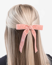 Load image into Gallery viewer, Sophisticated Strategy - Pink hair clip MRBOXUS
