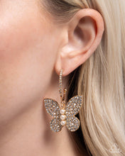 Load image into Gallery viewer, Butterfly Boundary - Gold hoop earring E079
