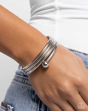 Load image into Gallery viewer, Calmly Coiled - Silver bracelet E082
