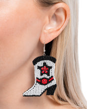 Load image into Gallery viewer, Beaded Boot - Multi earring E004(2)
