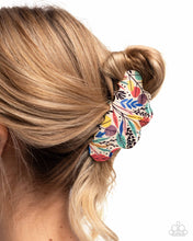 Load image into Gallery viewer, Wavy Wallflower - Multi claw Hair clip A020
