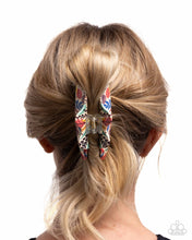 Load image into Gallery viewer, Wavy Wallflower - Multi claw Hair clip A020
