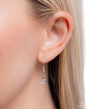 Load image into Gallery viewer, Boogie Bling - White necklace B086
