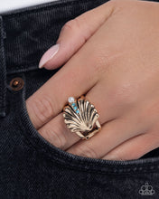 Load image into Gallery viewer, Seashell Side - Blue ring G038

