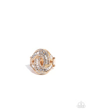 Load image into Gallery viewer, Sinuous Shimmer - Gold ring D064
