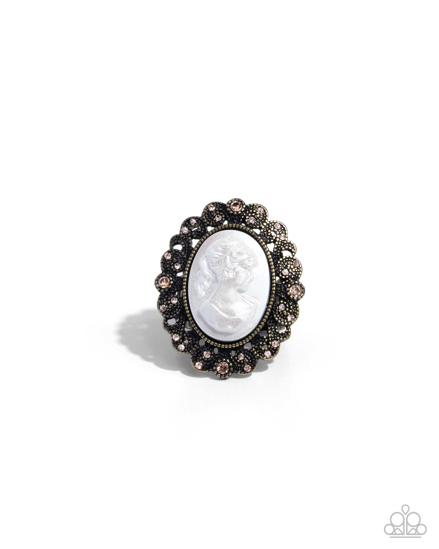 Delightfully Vintage - Brass ring B115