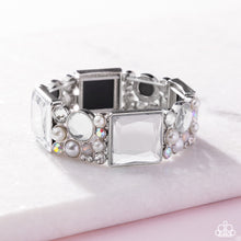 Load image into Gallery viewer, Glam to the Max - White bracelet EMP 2025 EXCLUSIVE BOX 16(2)
