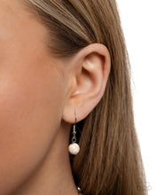 Load image into Gallery viewer, Limitless Longhorn - White necklace D047
